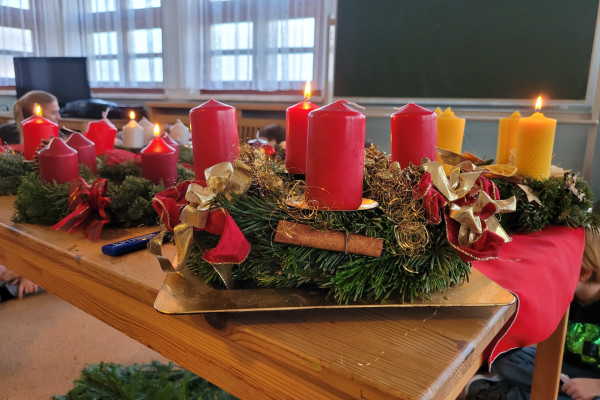 Adventkranzsegnung1