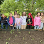 Arbeit im Schulgarten 4.Kl. Mai 2023 (4)