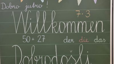 Juhe, spet šola! - Hurra, wieder Schule!