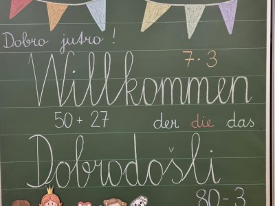 Juhe, spet šola! - Hurra, wieder Schule!